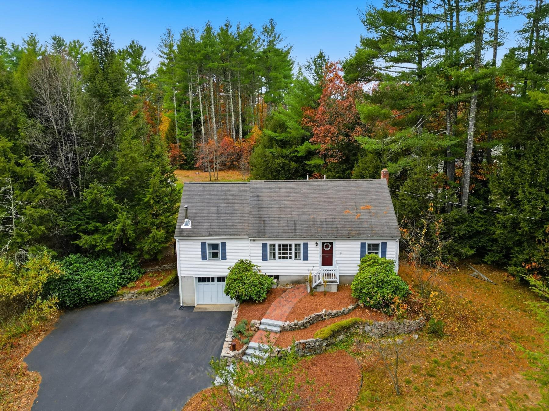 4 Bohanon Bridge Road Brookline, NH 03033 - Photo 1 of 53