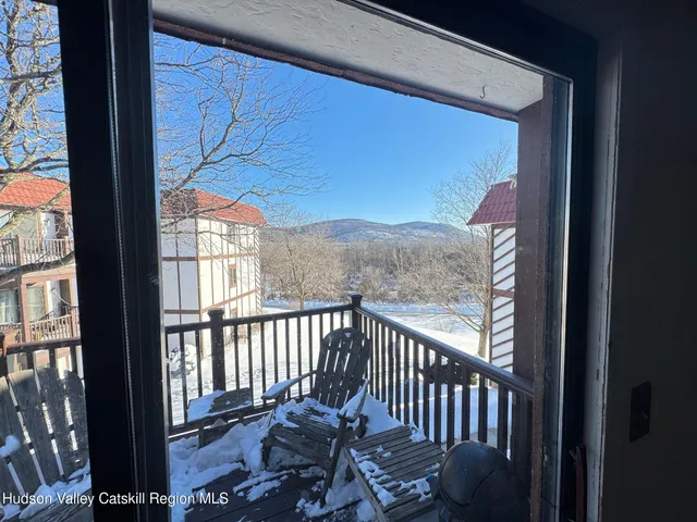 $249,000 | 12 Skyline Drive, Unit 8, Fishkill, NY 12524