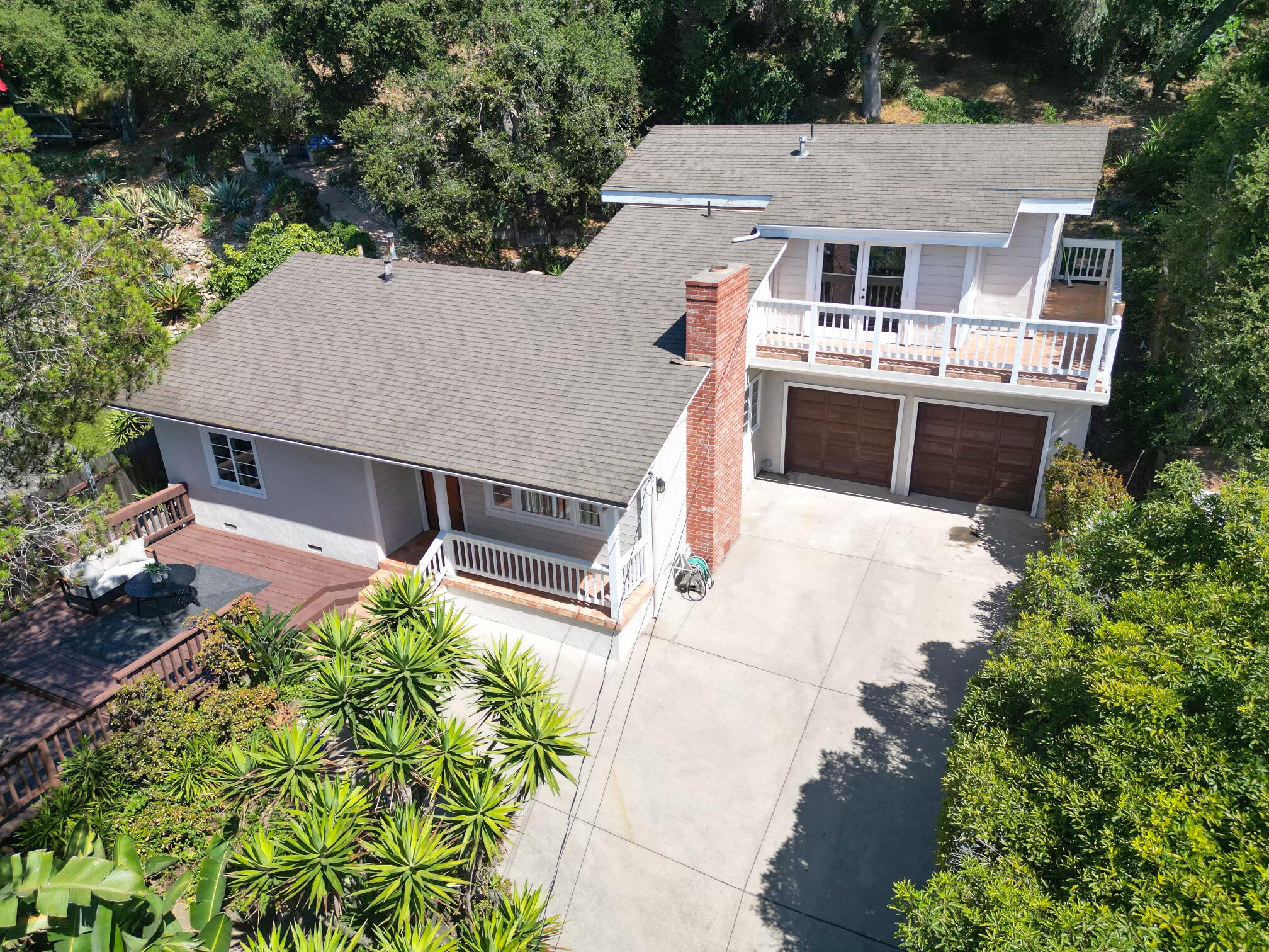 909 Cheltenham Road Santa Barbara, CA 93105 - Photo 1 of 33 Aerial Front
