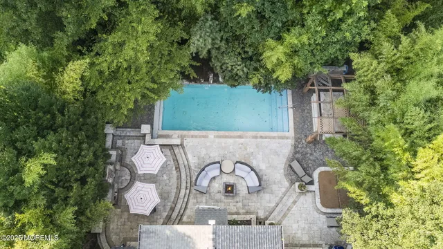 $1,070,000 | 7 Trumbull Court, Jackson, NJ 08527