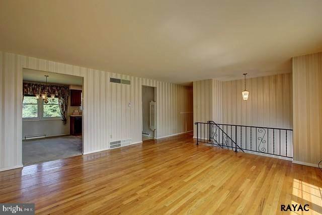 436 Pinehurst Road York, PA 17402 - Photo 4 of 25 Gallery Image 4