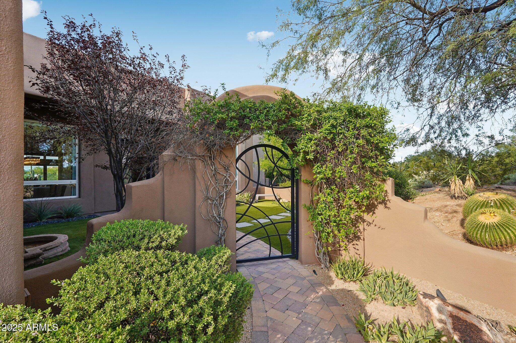 30600 North Pima Road, Unit 49 Scottsdale, AZ 85266 - Photo 6 of 53 a view of a backyard