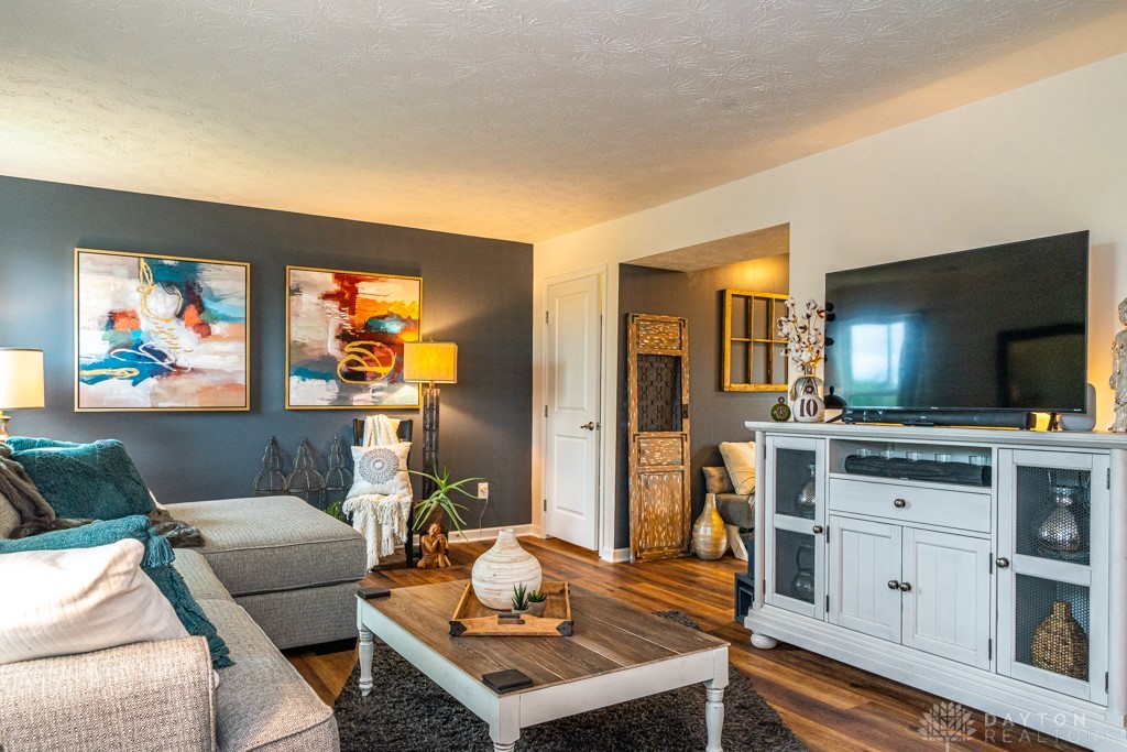 536 Reading Road Dayton, OH 45404 - Photo 7 of 45 Gallery Image 7