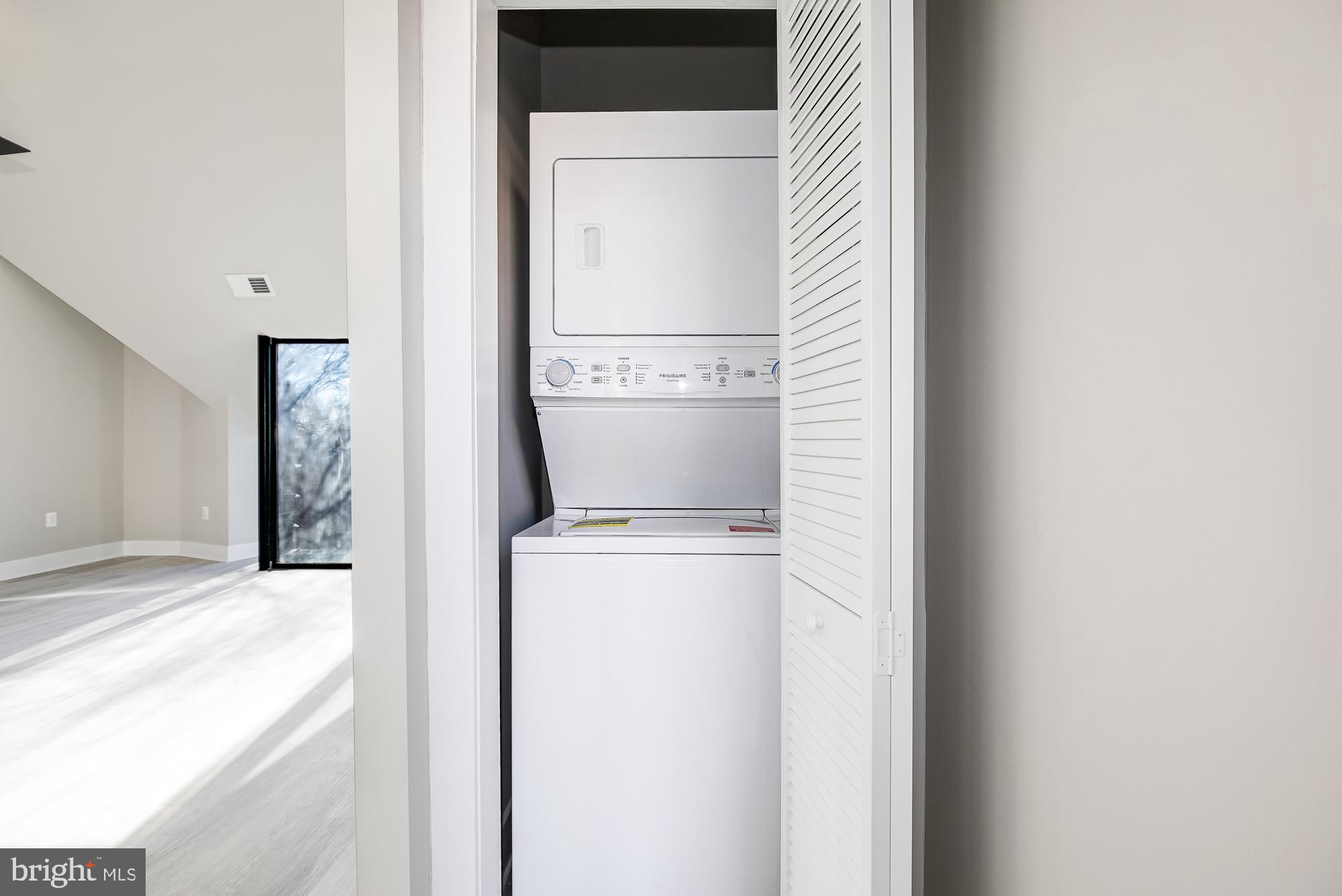 3325 M Street Northwest, Unit TWO Washington, DC 20007 - Photo 14 of 33