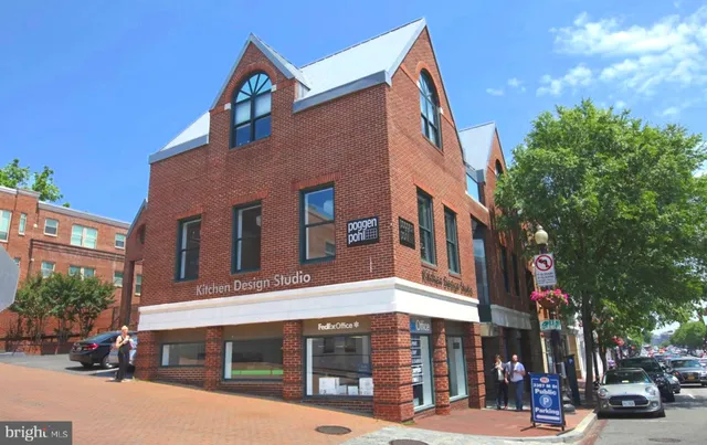 $11,500 | 3325 M Street Northwest, Unit TWO, Washington, DC 20007