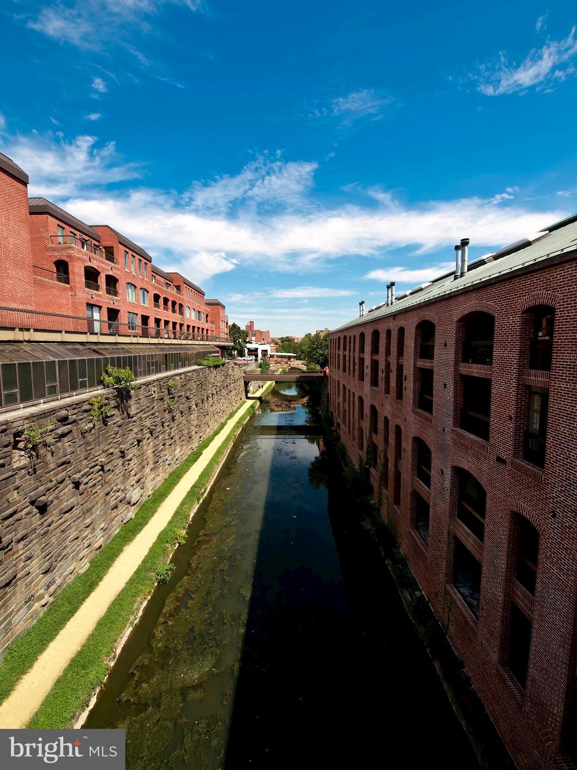 3325 M Street Northwest, Unit TWO Washington, DC 20007 - Photo 27 of 33 a view of swimming pool from a balcony