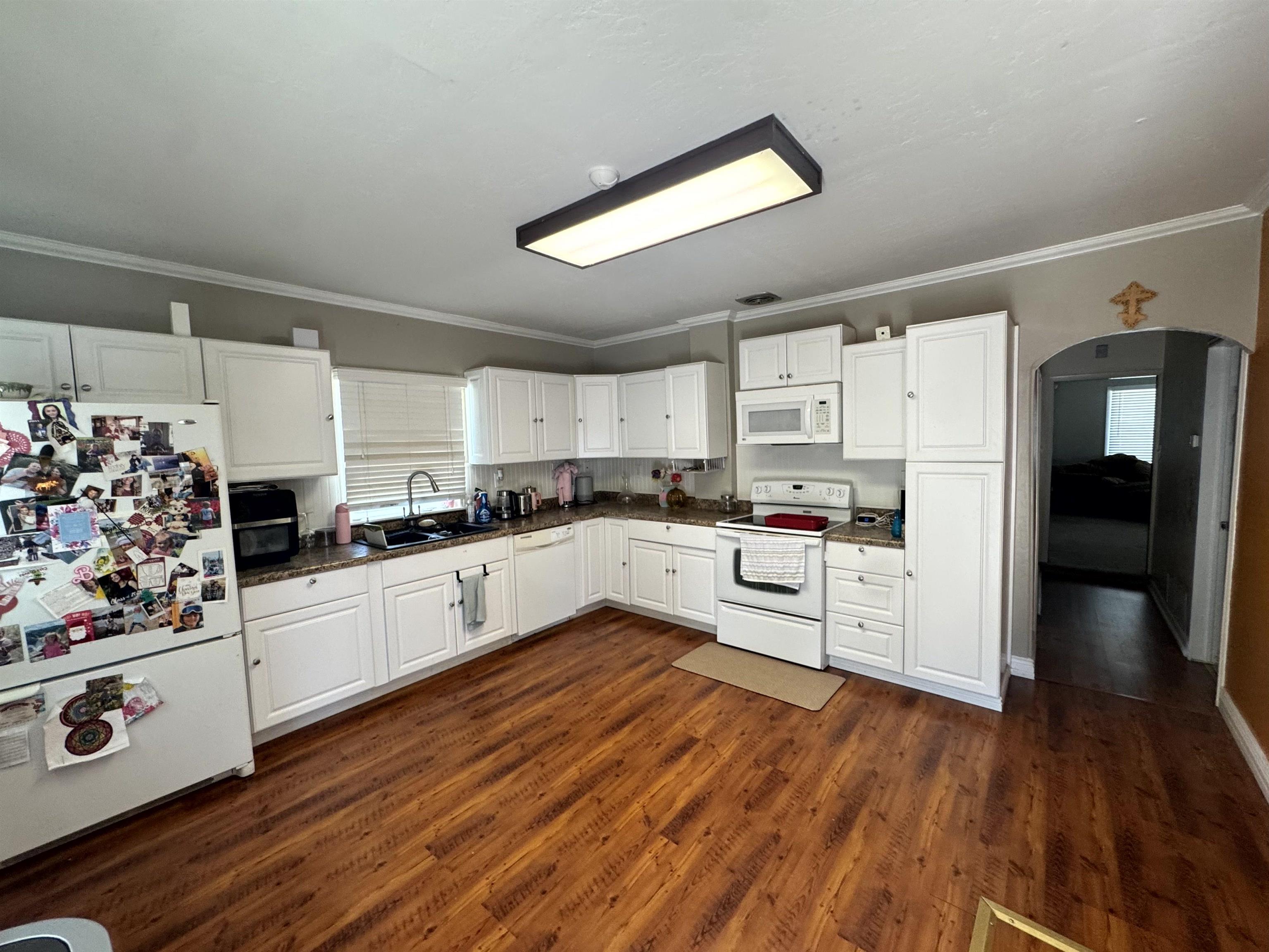 1224 11th Street Rock Springs, WY 82901 - Photo 2 of 19