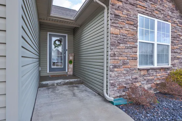 $239,900 | 1128 West Cobblefield Drive, Rockport, IN 47635