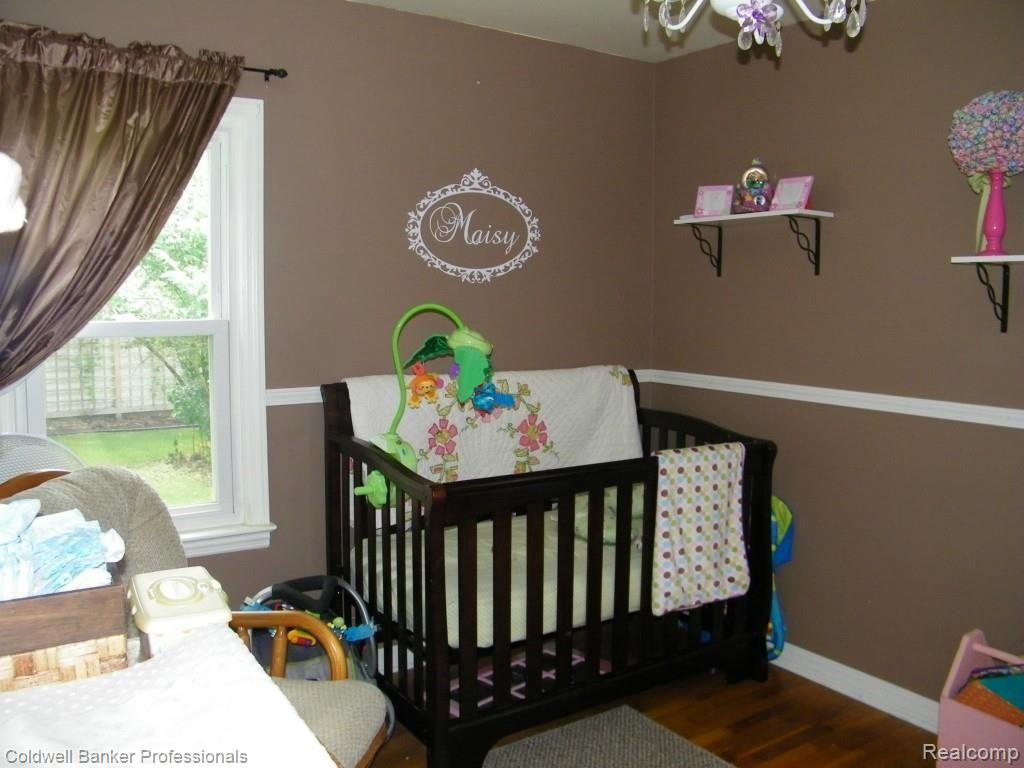366 Davis Lake Road Lapeer, MI 48446 - Photo 23 of 31 100_5497.jpg