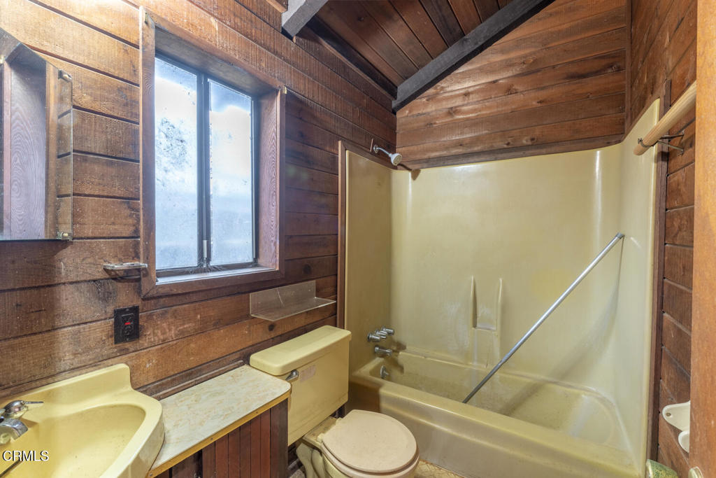 159 Jewett Street Fort Bragg, CA 95437 - Photo 13 of 20 DSC09961-HDR