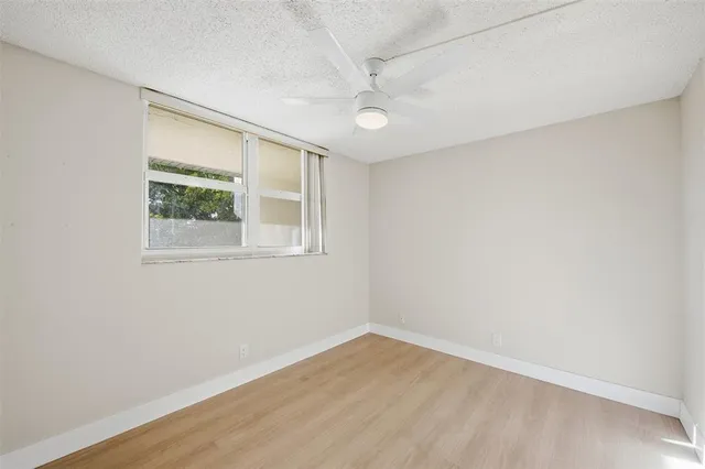 $219,000 | 9430 Poinciana Place, Unit 409, Davie, FL 33324