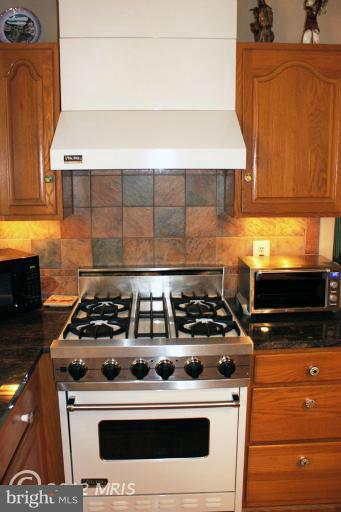 2265 Mt Tabor Road Gambrills, MD 21054 - Photo 13 of 30 Viking Range / Tile Backsplash