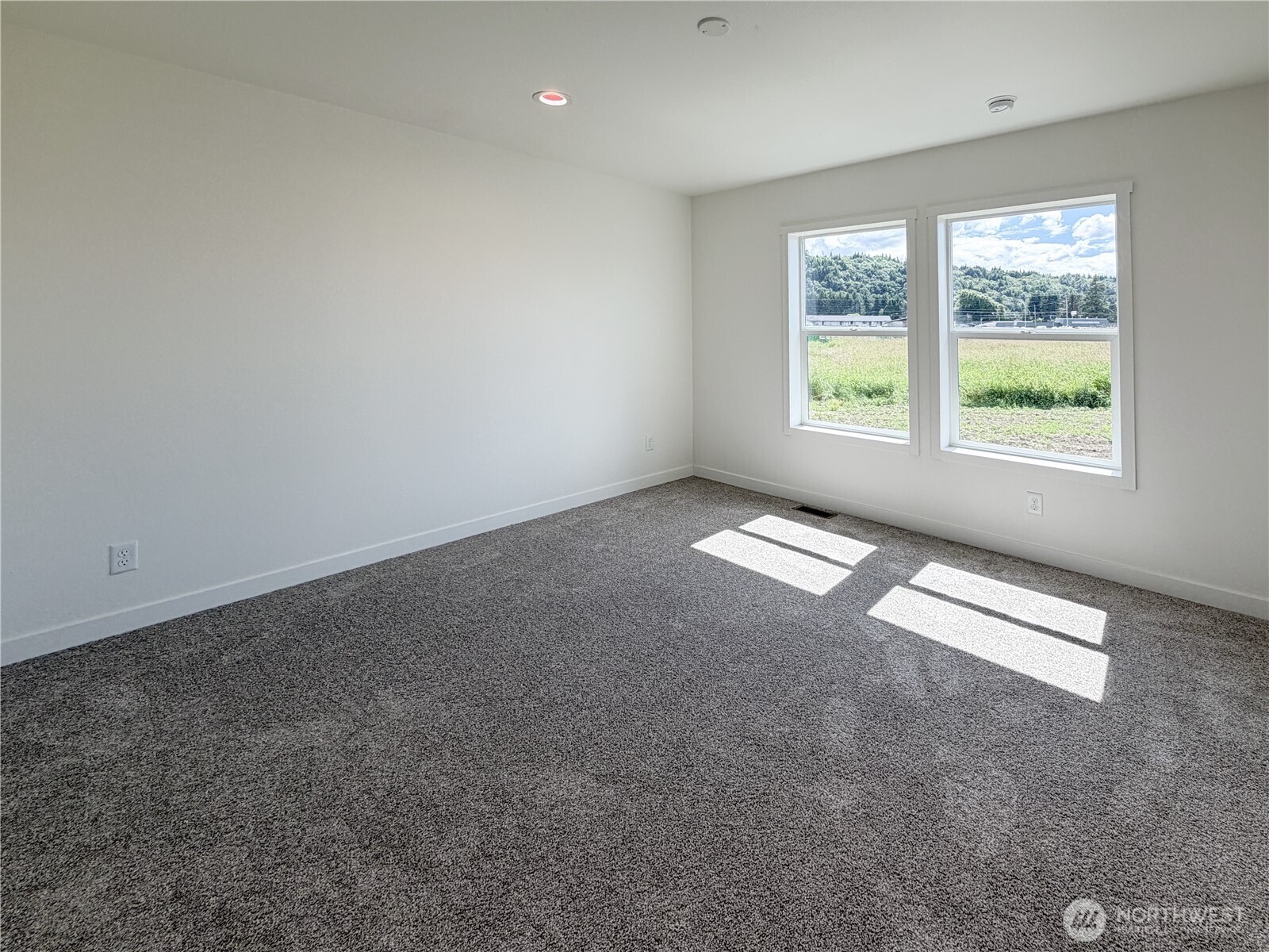 4561 Windemere Street Longview, WA 98632 - Photo 10 of 16