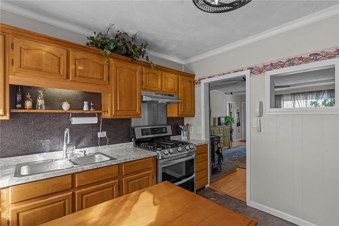 175 Irving Road Warwick, RI 02888 - Photo 15 of 29