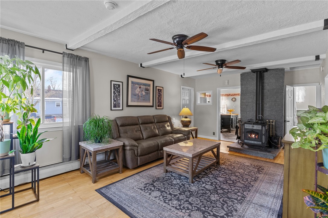 175 Irving Road Warwick, RI 02888 - Photo 4 of 29