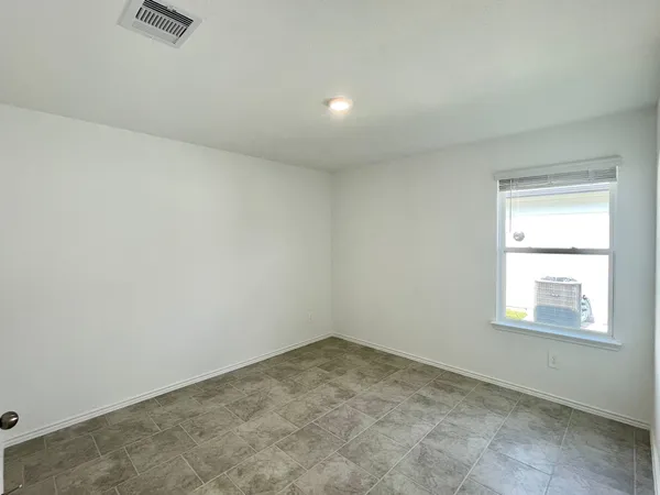 $2,250 | 7515 Cattle Walker Court, Rosharon, TX 77583