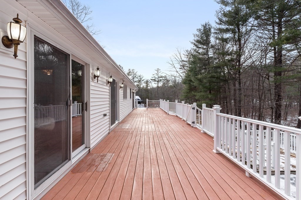 16 Meadowview Road Georgetown, MA 01833 - Photo 12 of 40 Gallery Image 12
