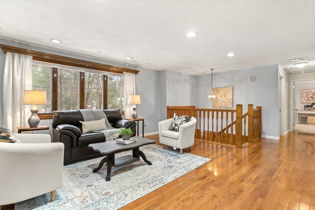 16 Meadowview Road Georgetown, MA 01833 - Photo 6 of 40 Gallery Image 6