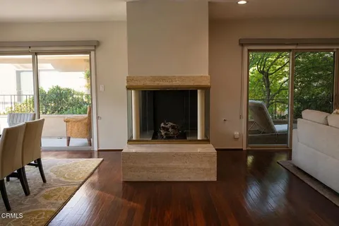 $975,000 | 1255 South Orange Grove Boulevard, Unit 4, Pasadena, CA 91105