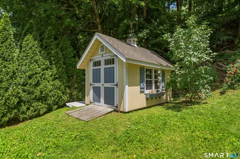 $400,000 | 13 Brookwood Drive, Bethel, CT 06801
