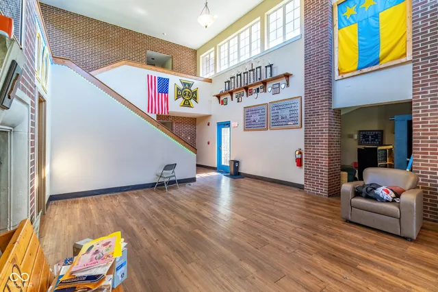 $1,500,000 | 1100 West Riverside Avenue, Muncie, IN 47303