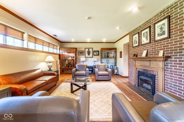 $1,500,000 | 1100 West Riverside Avenue, Muncie, IN 47303