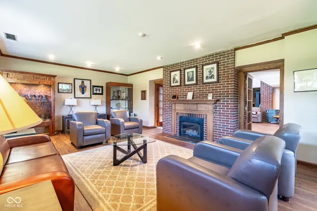 $1,500,000 | 1100 West Riverside Avenue, Muncie, IN 47303