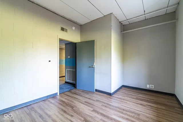 $1,500,000 | 1100 West Riverside Avenue, Muncie, IN 47303