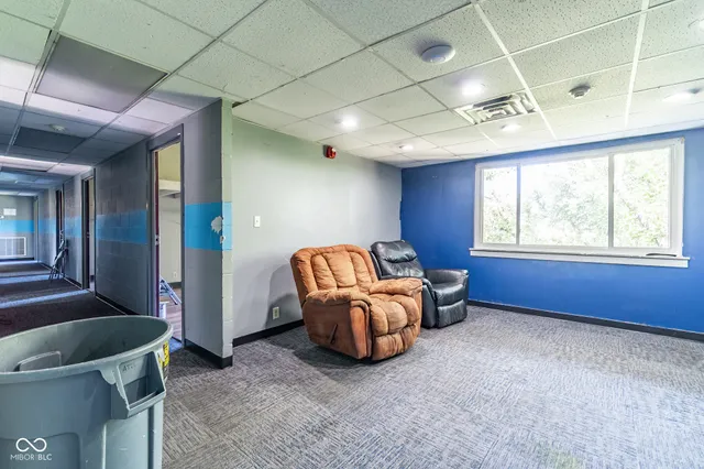 $1,500,000 | 1100 West Riverside Avenue, Muncie, IN 47303