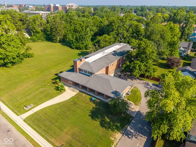 $1,500,000 | 1100 West Riverside Avenue, Muncie, IN 47303
