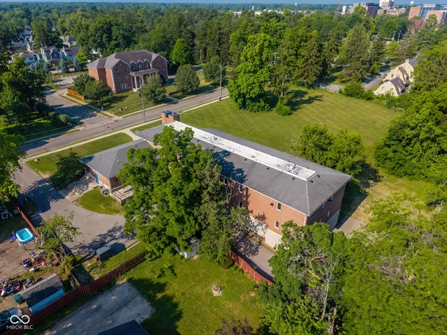 $1,500,000 | 1100 West Riverside Avenue, Muncie, IN 47303