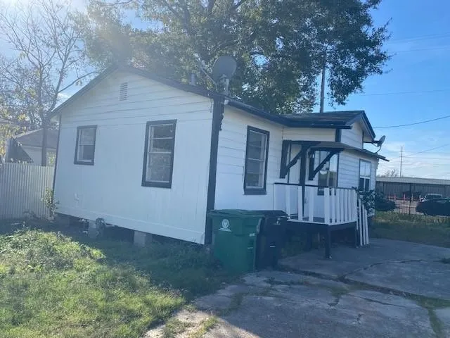 $1,350 | 1214 Des Jardines Street, Unit BACK, Houston, TX 77023