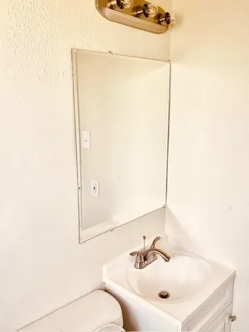 $1,350 | 1214 Des Jardines Street, Unit BACK, Houston, TX 77023