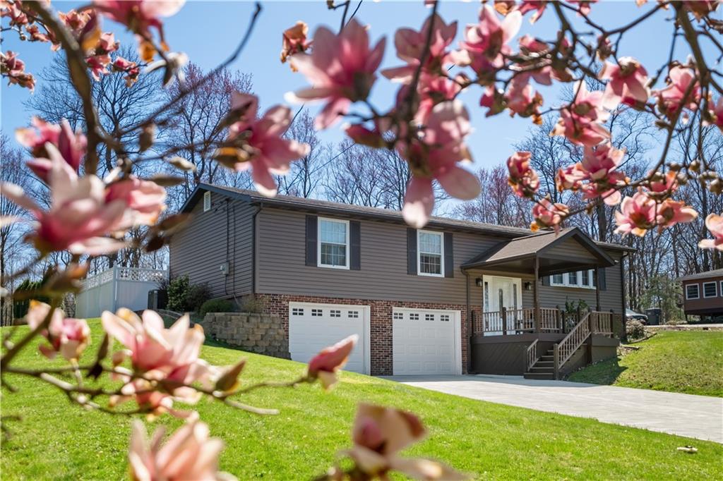196 Ridge Road Freedom, PA 15042 - Photo 3 of 24