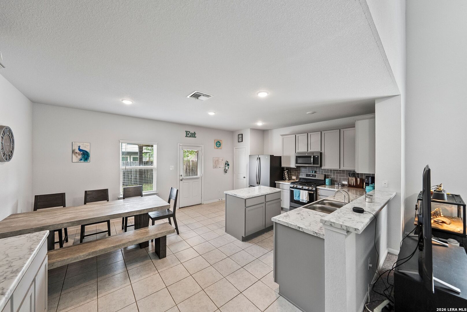 8908 Portobello Way Converse, TX 78109 - Photo 13 of 36