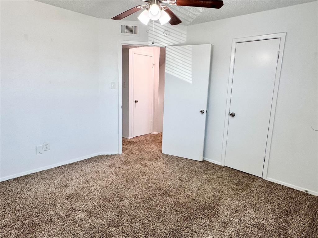 441 Southwest Thomas Street, Unit B Burleson, TX 76028 - Photo 12 of 20