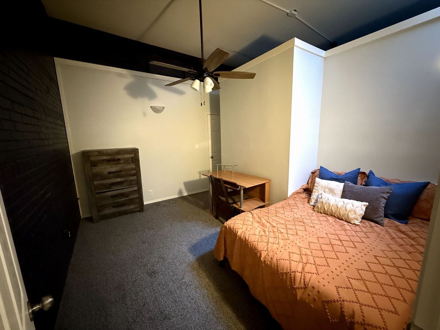 320 North Neil Street Champaign, IL 61820 - Photo 22 of 23