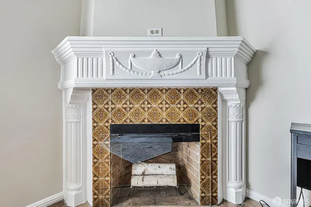 a close view of a fireplace in a room