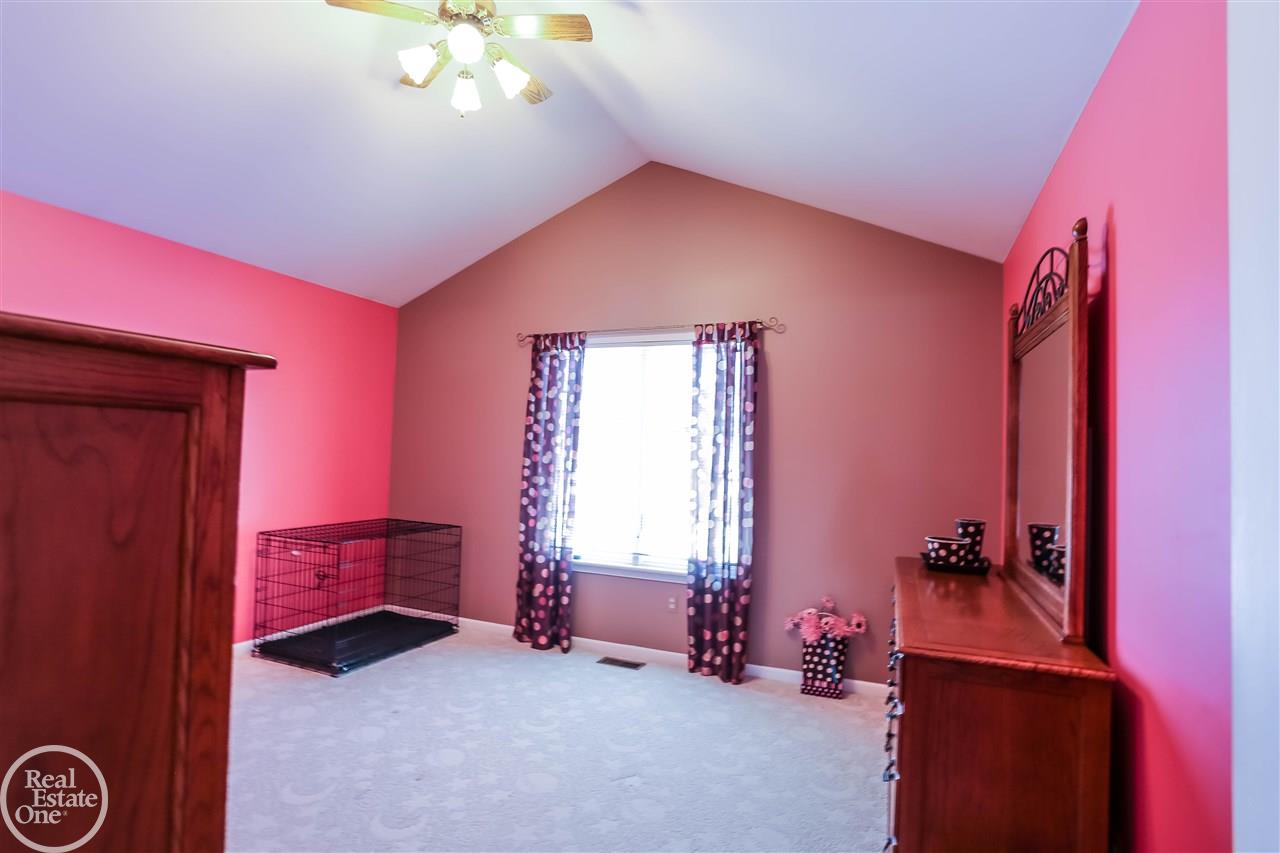 5955 Newman Road St. Clair, MI 48079 - Photo 22 of 48 31340027-22.JPG