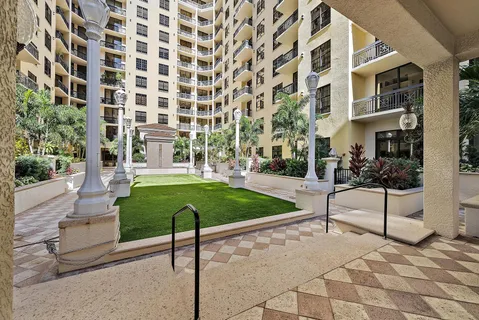 $2,499,000 | 701 South Olive Avenue, Unit 719, West Palm Beach, FL 33401