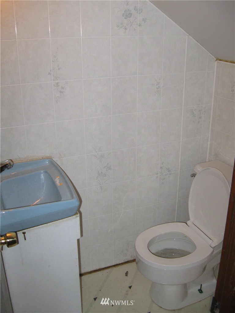 12811 Southeast 158th Street Renton, WA 98058 - Photo 10 of 12 Gallery Image 10