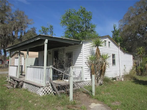 $135,000 | 18601 Southeast 24th Lane, Ocklawaha, FL 32179