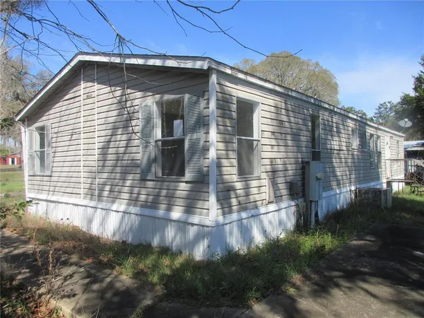 $135,000 | 18601 Southeast 24th Lane, Ocklawaha, FL 32179