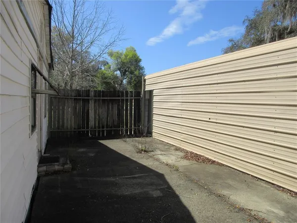 $135,000 | 18601 Southeast 24th Lane, Ocklawaha, FL 32179