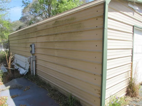 $135,000 | 18601 Southeast 24th Lane, Ocklawaha, FL 32179