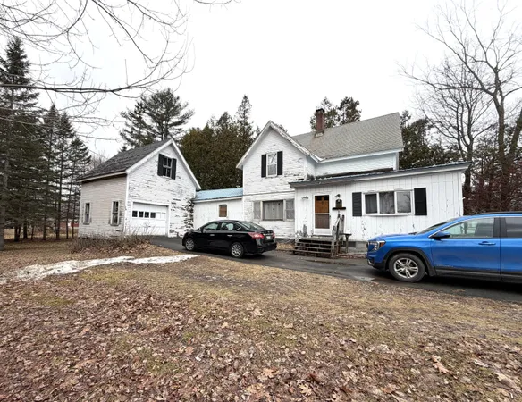 $145,900 | 47 Elm Street, Milo, ME 04463