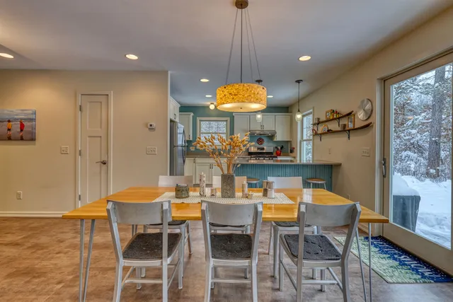 $929,000 | 8056 North North Road, Springbrook, WI 54875