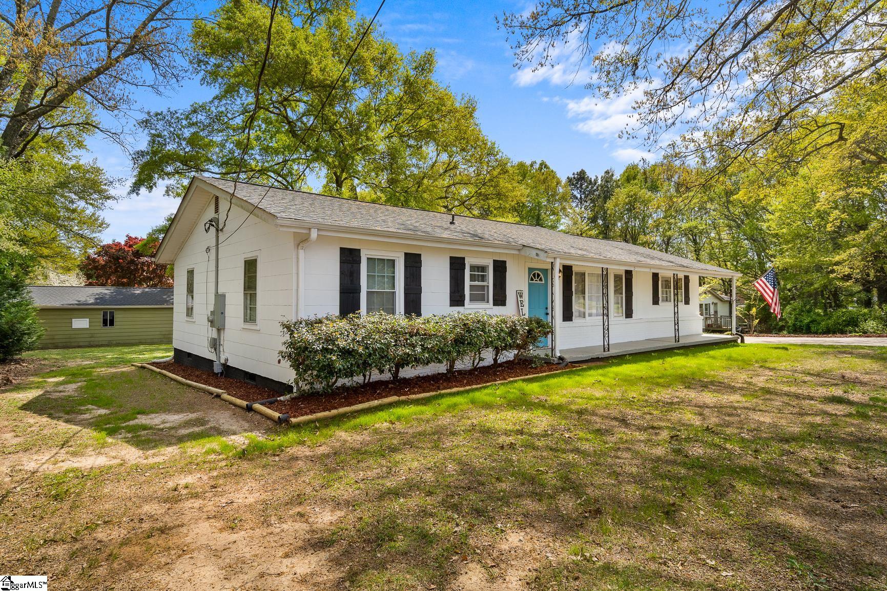 37 Dendy Street Pelzer, SC 29669 - Photo 4 of 39