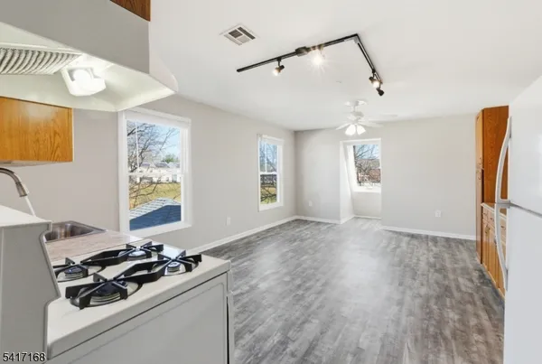 $2,000 | 42 Cook Avenue, Unit 5, Madison, NJ 07940
