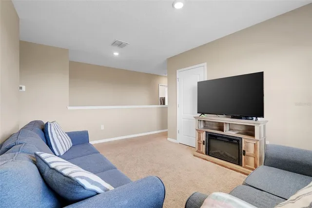 $430,000 | 9654 Black Walnut Drive, Groveland, FL 34736